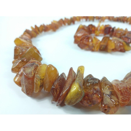 20 - A BALTIC AMBER rough-cut bead necklace(132g approx) and bracelet(40g approx) set - necklace approx 6... 