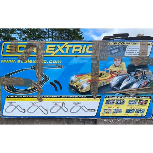 258 - A large SCALEXTRIC boxed set - condition used#258