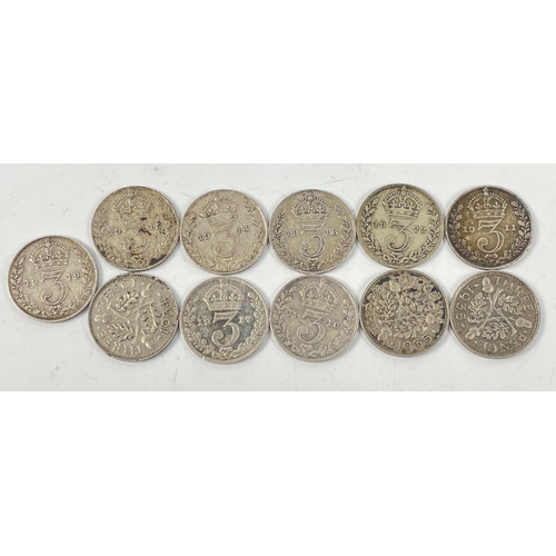 34 - A quantity of King George silver threepence x11 qty ranging from 1911
also George VI 4 half crowns f... 