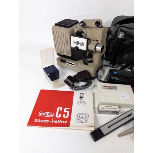 368 - A selection of camera and film equipment to include a EUMIG P8 Projector a MINOLTA 3000i camera and ... 