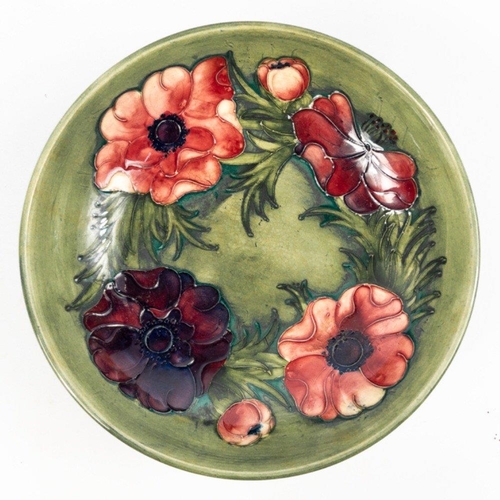 382 - MOORCROFT Anemone bowl 21cm in diameter and just over 7cm tall (Approx).  William Moorcroft signatur... 