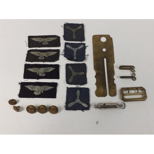 67 - A collection of RAF lapel badges x8, 4 brass RAF buttons and a smaller 5th button, epaulette brass h... 