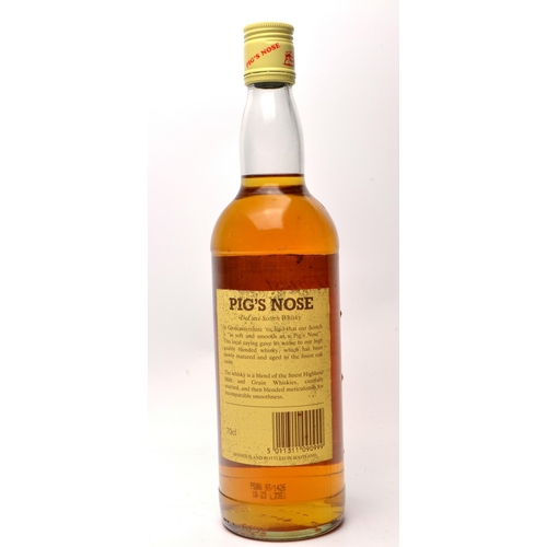 510 - PIGS NOSE 5 YEAR OLD DELUXE Whisky 70cl - seal intact - good condition -
All came from a passionate ... 