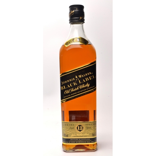 513 - Ah My Home Town Kilmarnock World Famous produced!! JOHNNIE WALKER BLACK LABEL 12 years 70cl in origi... 