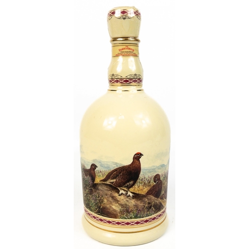 534 - FAMOUS GROUSE HIGHLAND DECANTER Genuine Wade Porcelain gilded with 24 Carat Gold#37