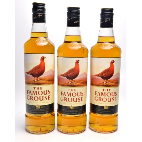 542 - THE FAMOUS GROUSE 70cl x3 bottles - bottle sealed - and all in good condition.
Bottles came from a p... 