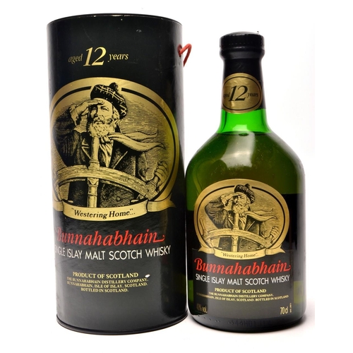 564 - BUNNAHABINAIN 12 Year Old Malt Whisky 70cl in presentation box  - seal intact - good condition -
All... 