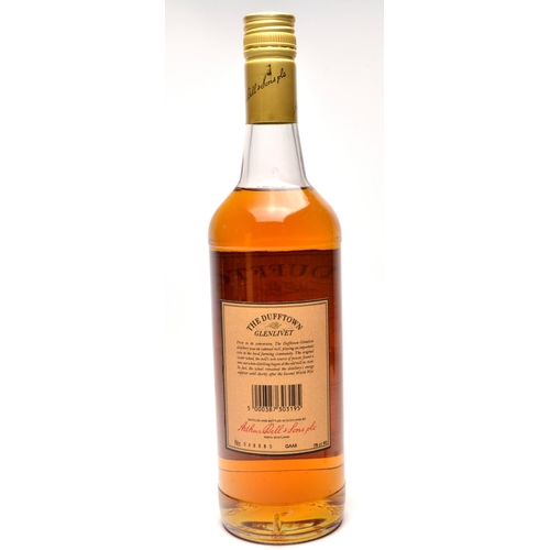 576 - GLENLIVET 'THE DUFFTOWN' 10 Year Old Malt Whisky 75cl - seal intact - good condition -
All came from... 