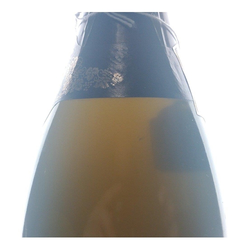 679 - SPECTACULAR KRUG - A boxed 1979 Krug Vintage Brut Champagne 750ml - this is an unused item still wit... 