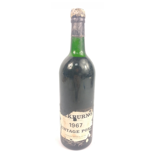 697C - RARE to find! COCKBURN'S VINTAGE PORT 1967 (Cockburn Smiths and Co Ltd) bottle 75cl.   The item is s... 