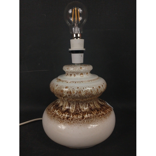 288 - A glazed pottery table lamp in the style of a mid-century standing lamp 20cm tall#298