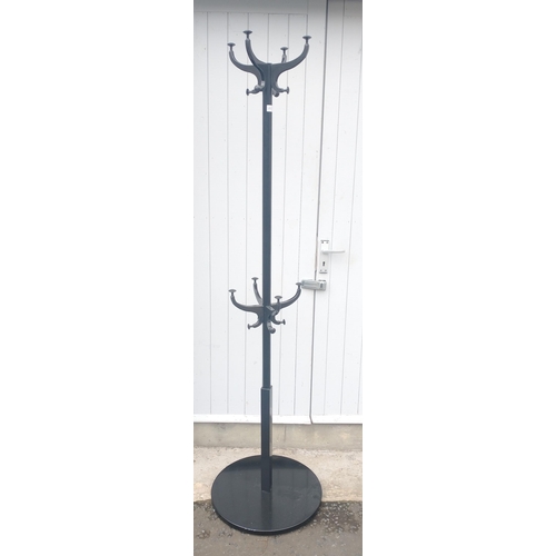 342 - A modern CLASSY coat and hat stand of black sprayed paint on metal construction - dimension 182cm he... 