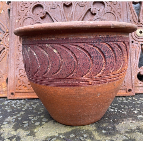 398 - A small planter to fit in any corner 20cm high and 25cm diameter#412