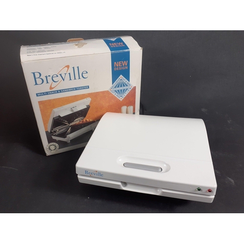 427 - Breville SG23 White sandwich toaster in box.AS IN NEW CONDITION!! - great for beans n cheese toastie... 