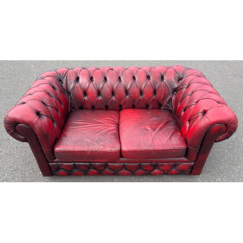 411 - FABULOUS! red leather CHESTERFIELD couch Two seater#388