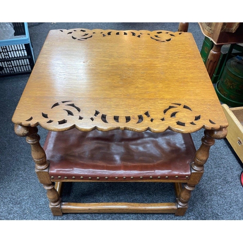 415 - An UNUSUAL! VICTORIAN low oak armchair/table with a brown leather seat pad - dimensions 2ft wide x 2... 