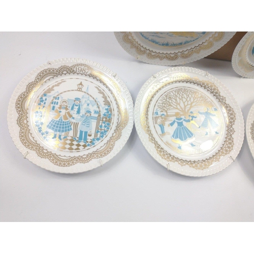 52 - A set of six SPODE CHRISTMAS PASTIMES decorative plates#47