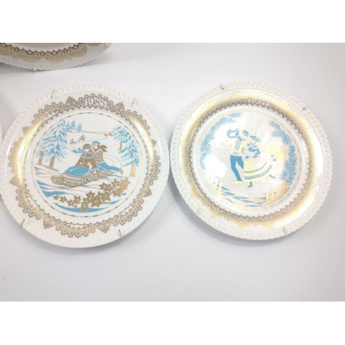 52 - A set of six SPODE CHRISTMAS PASTIMES decorative plates#47