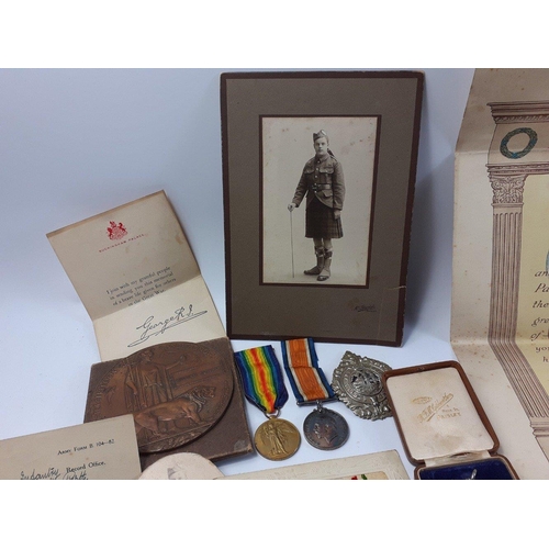 180 - A superb and poignant WW1 group of medals, death plaque and ephemera relating to a Scottish ARGYLL &... 