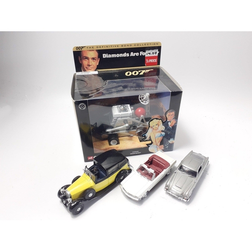 120 - A small collection of diecast models to include boxed CORGI CC04401 James Bond, Diamonds are Forever... 