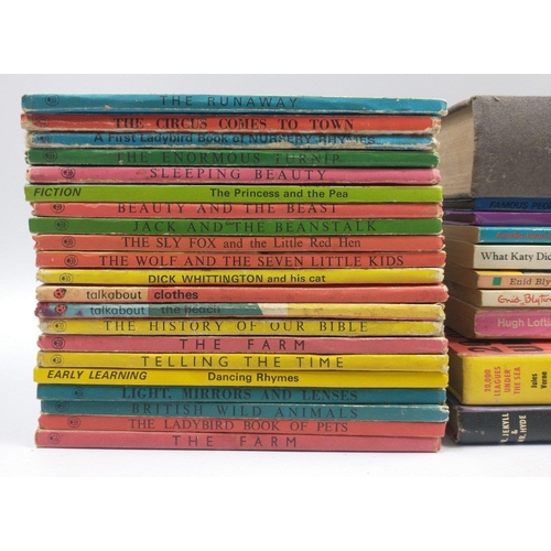 375 - LADYBIRD books from series 413 dating from the 1950s including The Circus Comes to Town and A First ... 