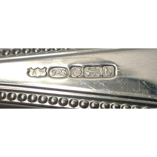 171 - A SILVER hallmarked, Sheffield 2001, canteen of cutlery by ARTHUR PRICE for 8 persons, gross weight ... 