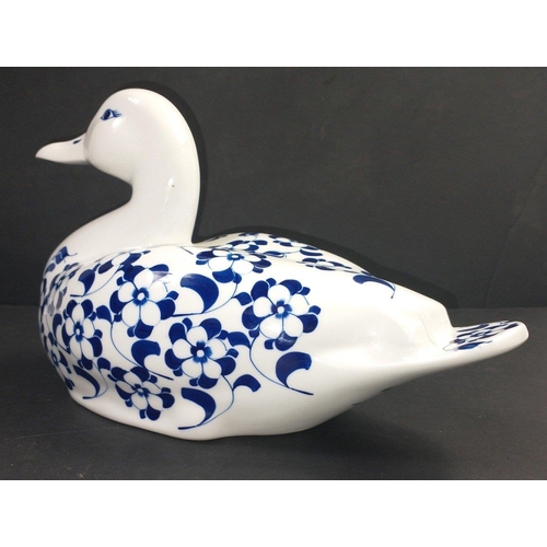 260 - A large CARDINAL FINE PORCELAIN duck decorated with blue flowers, approx 30cm long#260