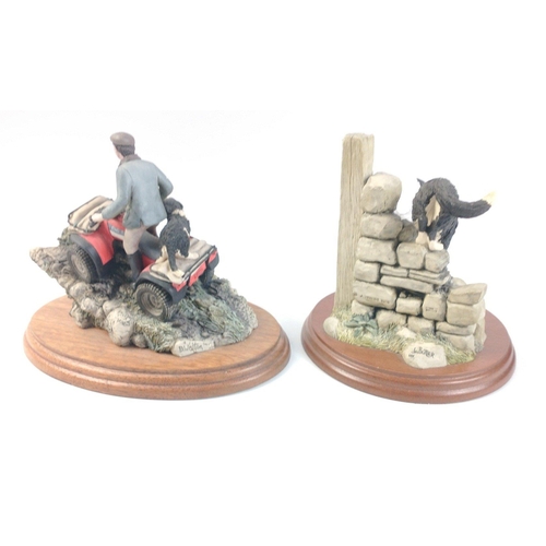 291 - Two BORDER FINE ARTS models in good undamaged condition.  EASY RIDERS (153) from 1993 by D Walton de... 