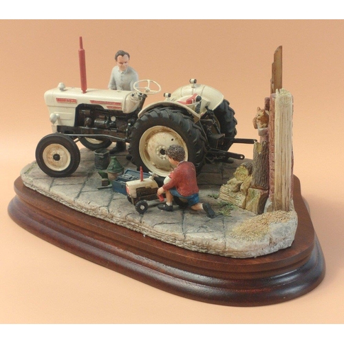 297 - BORDER FINE ARTS Like Father like Son No B0859
model No. B0859 by Ray Ayres still in original box an... 