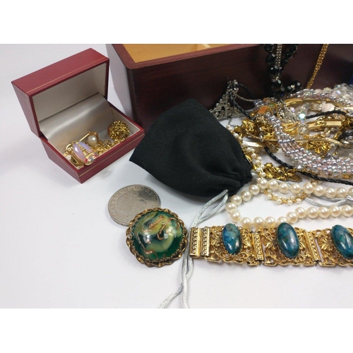 80 - Shine brightly this season with a  collection of quality costume jewellery in a wooden jewellery box... 