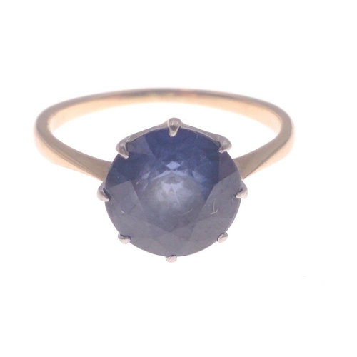 9 - LARGE Sapphire set ring hallmark indistinct yellow metal - sapphire measures 8mm diameter x 4mm dept... 