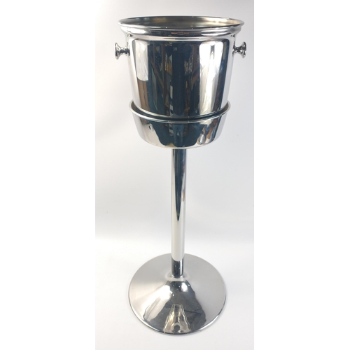 190 - I SAY JEEVES - ANOTHER BOTTLE OF BUBBLY PLEASE! 
Add class to your  table with a free-standing ice b... 