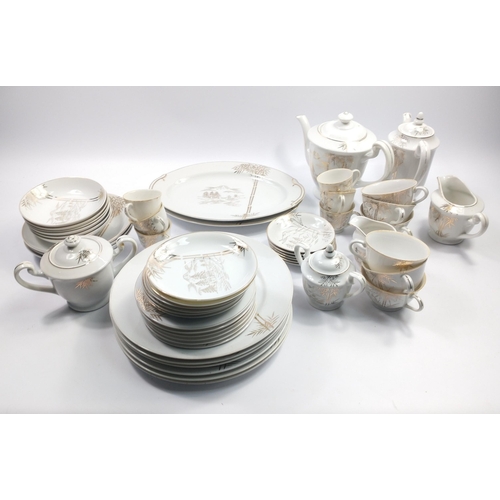 218 - A large Japanese dinner/tea/coffee service to include 6 dinner plates, 3 soup bowls, 6 dessert bowls... 