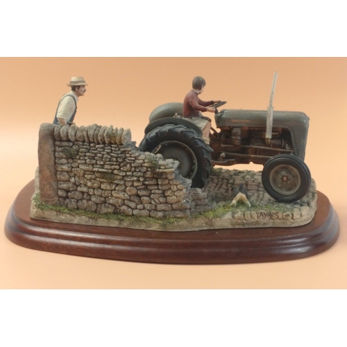 300 - BORDER FINE ARTS Golden Memories 
model No. B0856 still in original box and in good condition with s... 