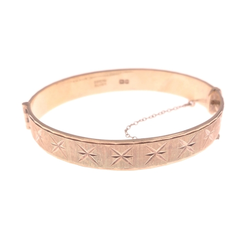 67 - A 22ct gold on silver fully hallmarked snap-shut bangle, inner diameter approx 6cm, weight 23g#9