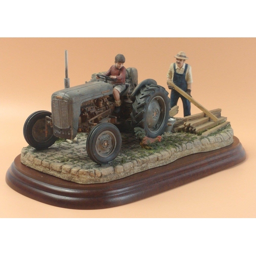 195 - BORDER FINE ARTS Golden Memories 
model No. B0856 still in original box and in good condition with s... 