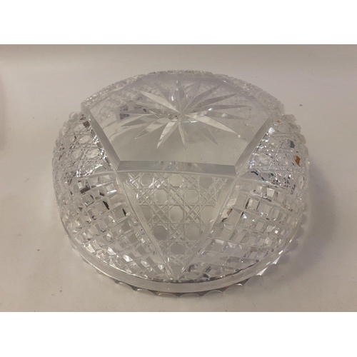 246 - A VINTAGE crystal fruit bowl 22 cm diameter#256