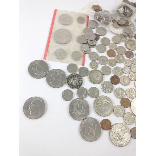 205 - A mixed lot of North American coinage.  Includes some Canadian however mostly lower value UNITED STA... 