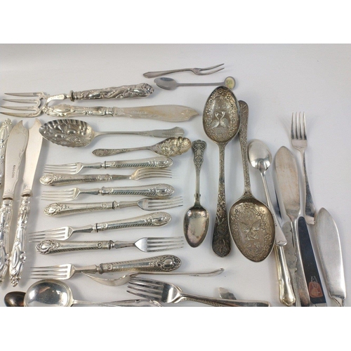 499 - A quality collection of EPNS cutlery to include berry spoons, pickle pickers, sugar tongs, fish kniv... 