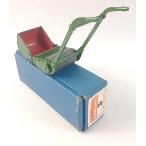 531 - DINKY SUPERTOYS 751 Lawn Mower in original box. This is a superb model in wonderful condition.  Comp... 