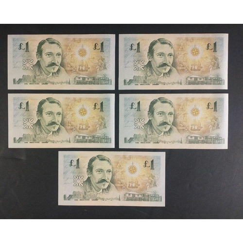 89 - Royal Bank of Scotland banknote.  A sequential run of five 1994 Robert Louis Stevenson £1 notes in m... 