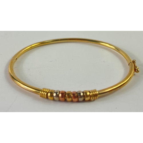 10 - A pretty 375 stamped yellow gold snap-shut bracelet - weight 4.74g approx#10