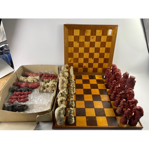 132 - A large REYNARD THE FOX resin chess set with many additional pieces.  Item consists of 1 complete se... 