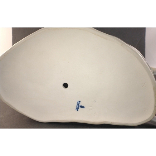 185 - A stonking LLADRO figurine of a lady with fan, stands 36cm tall, no visible damage#188
