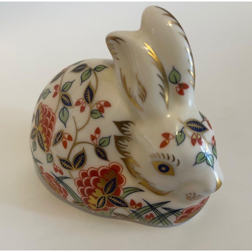 194 - ROYAL CROWN DERBY Wee Bunny...Meadow Rabbit exclusive collectors guild - dimensions 8cm base width x... 