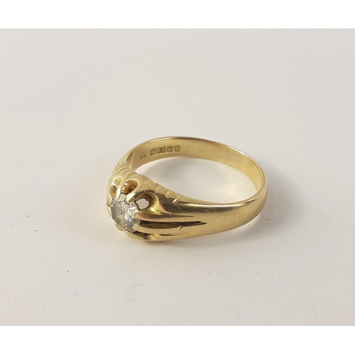 2 - An 18ct marked gold ring with a beautiful round brilliant diamond centre stone. The band is hallmark... 