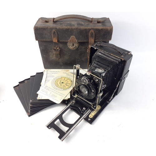 236 - Zeiss Ikon / ICA DRESDEN, Trona 212 folding camera in worn case.  Lens marked ICA AKT-G88 DONINAR 1:... 