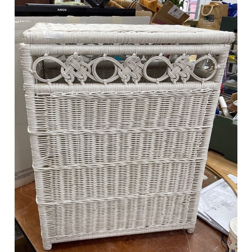 399 - A nice wee wicker laundry basket 30cm x 58cm x 30cm depth#412