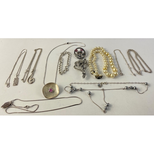 107 - A super lot of silver stamped quality jewellery to include pendants, necklaces and chains.#106