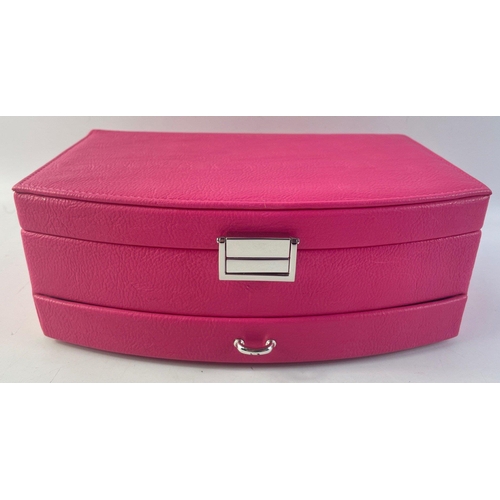 135 - SUPER QUALITY! A BRAND NEW UNUSED and still in original packaging pink leather effect two tiered jew... 